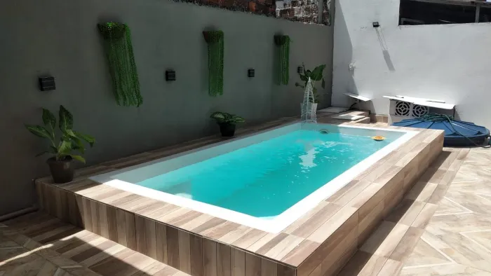 Piscina de fibra.