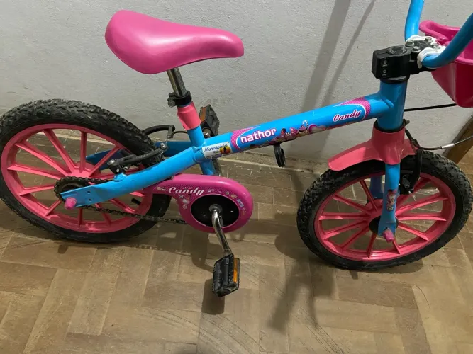 Bicicleta Infantil Candy Nathor com rodinhas