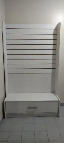 Painel canaletado com gavetão para bijuterias