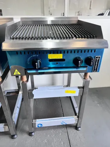 Chair broiler 60cm Venancio - pronta entrega - não acompanha cavalete 