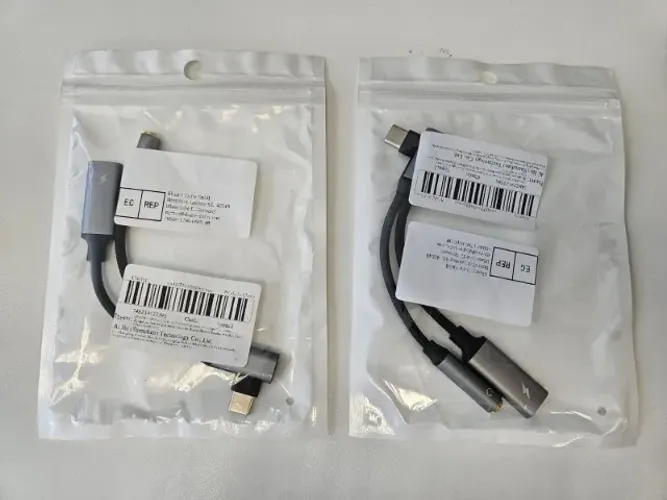 Cabo Adaptador Y Tipo C em L 90° graus para P2 e Tipo C para celular