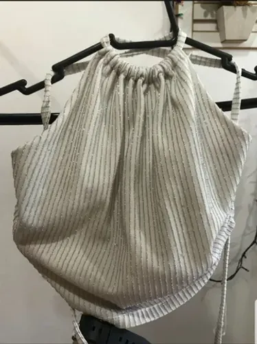 Cropped branco brilhoso