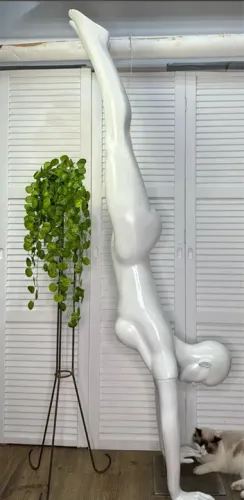 Manequim postura de yoga fibra de vidro  branco  
