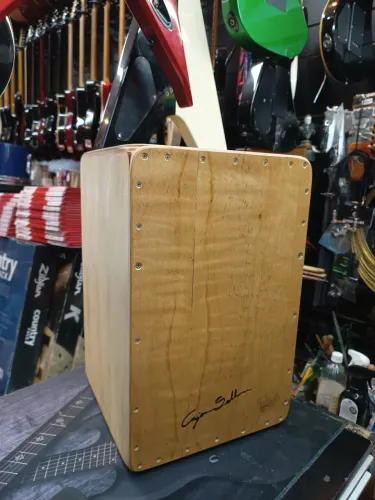 Cajón Sallum flamenco Percussão Profissional - Assinatura Sallum 