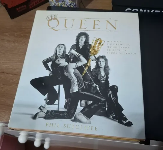 Livro Queen - História Ilustrada da Maior Banda de Rock de Todos os Tempos