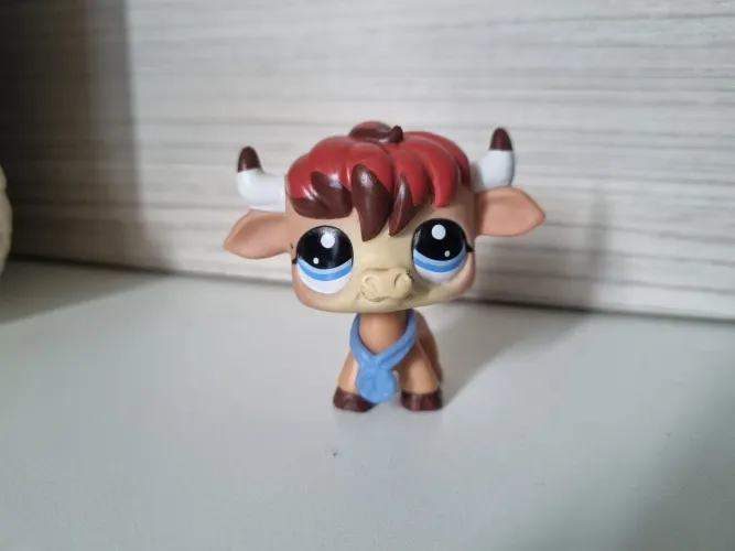 Littlest Pet Shop 2522 Touro raro