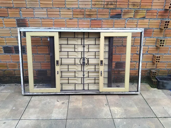 Vendo 3 janelas de itauba 
