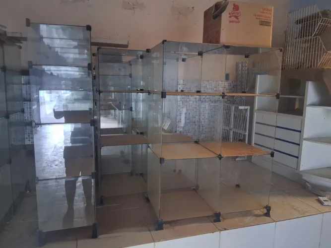Vitrine balcão.