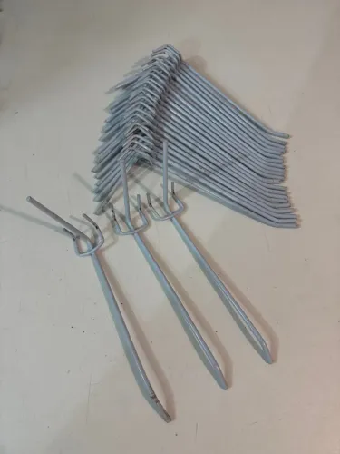 103 Cabides ganchos de Metal branco para Loja