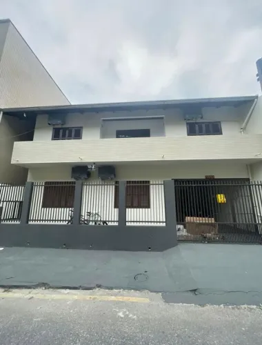 Alugo Temporada Enseada 50 metros da praia