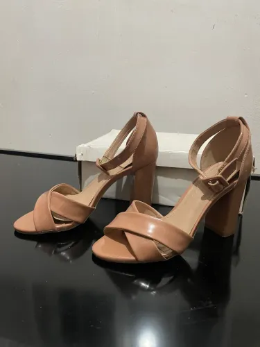 Sandália Pink 35 - Original, Usado Novo, Na Caixa