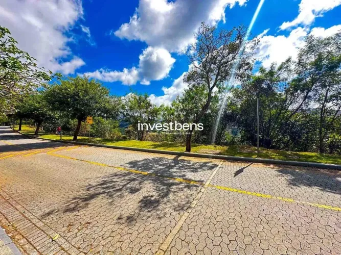 Lote com 1.575,00m² à venda no Condomínio Vale dos Cristais, Nova Lima, MG