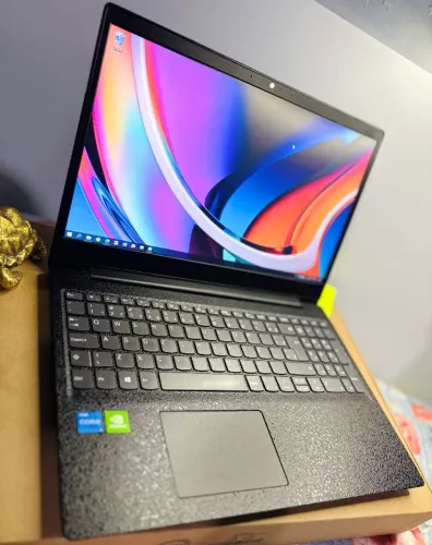 Notebook Lenovo Core i5 Deluxe na Caixa
