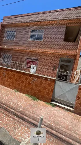 APTO -  COM GARAGEM - 2 QUARTOS - OLARIA RJ