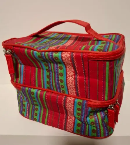 Frasqueira Térmica - 2 compartimentos - Estampada e linda!!!