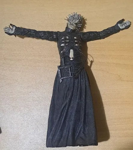 Figura Cenóbita Pinhead Hellraiser 3 Clive Barker NECA