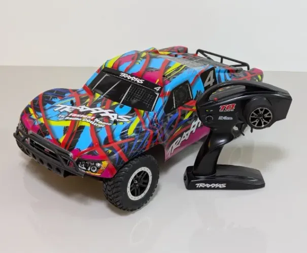 TRAXXAS SLASH 1/10 HAWAIIAN 2WD RTR SEMINOVO COMPLETO - CARRINHO MODELISMO 58034-1