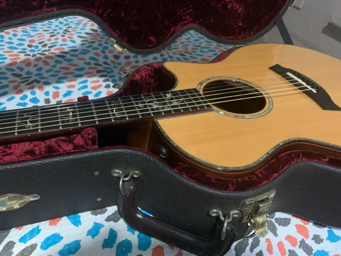 Violão Taylor 914Ce americano 