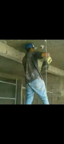Pedreiro faço reboco a 12 o metro 