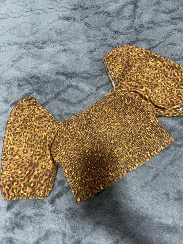 Blusa cropped de oncinha