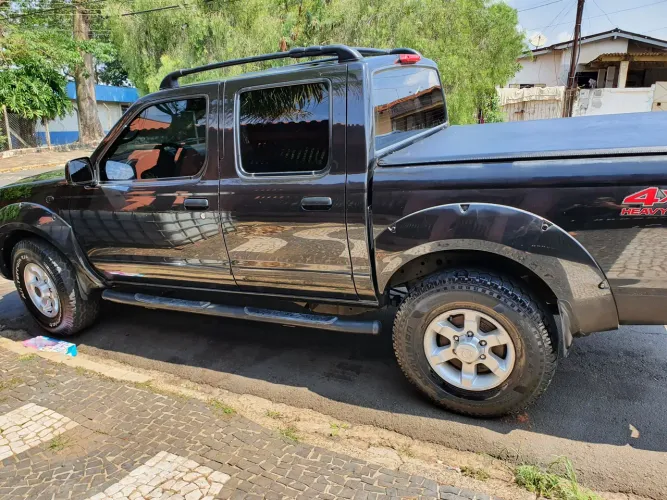 Nissan Frontier Se/se Strik/one CD 4X4 2.8 Dies 2006