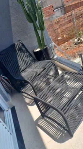 Poltrona + puf de corda preta - Novo