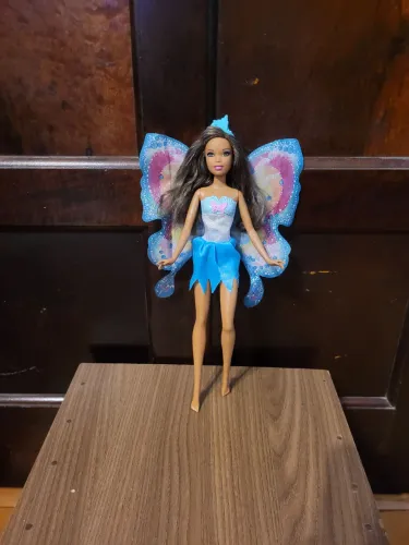 Vendo boneca barbie Fairy 