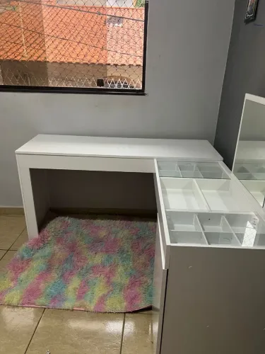 Penteadeira Escrivaninha .