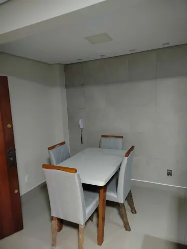 Mesa de Jantar 120x80 Retrô ( Mesa e cadeiras em madeira ) Pronta Entrega 