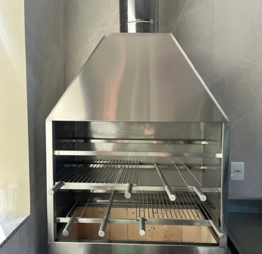Churrasqueira+Suporte+Revestimento e Espetos Aço inox 