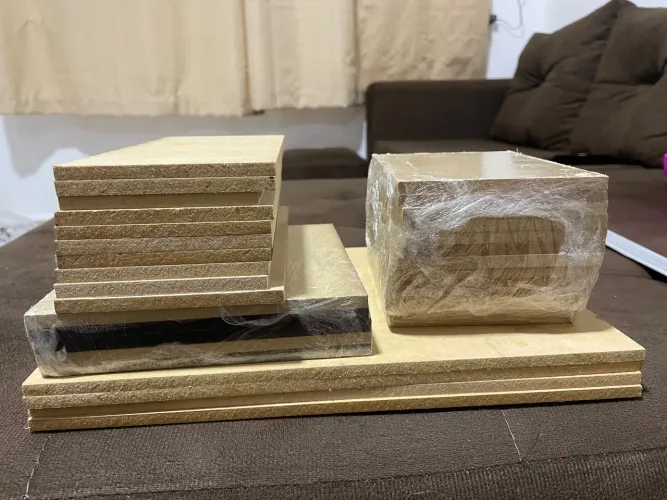 32 peças de MDF tamanhos diversos 