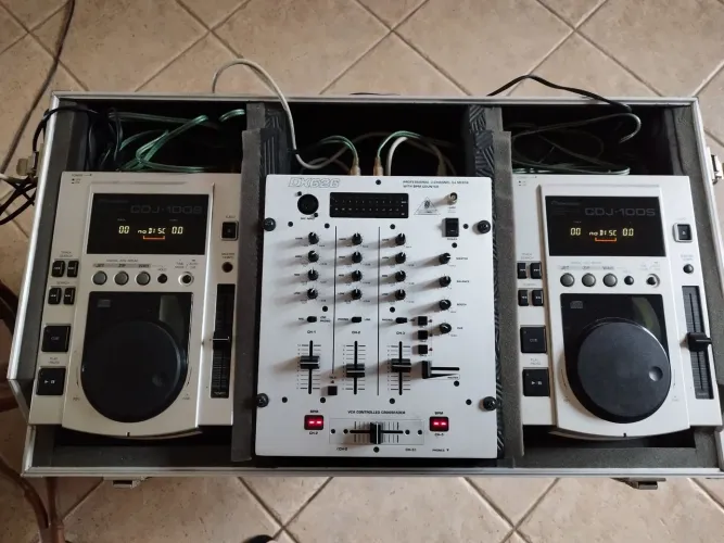 CDJ PIONEER + MIXER + HARDCASE