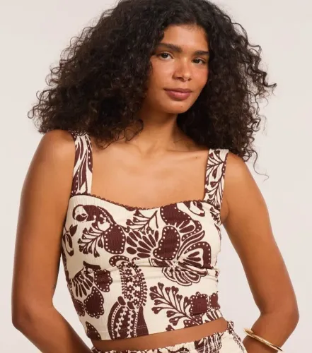 Cropped + Saia