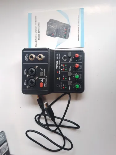 Placa de Som / Interface de audio tenyun q12