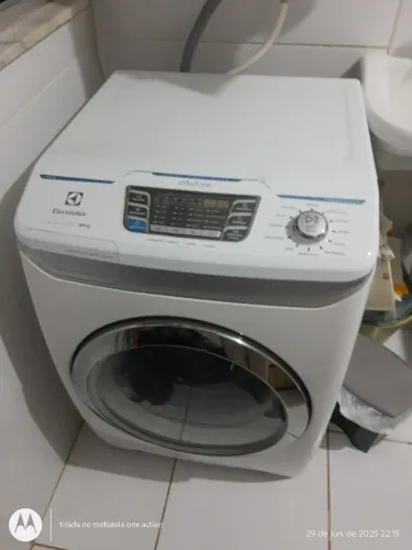 Máquina de lavar roupa Electrolux