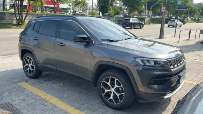 Jeep Compass Long. T270 1.3 TB 4X2 Flex AUT 2025