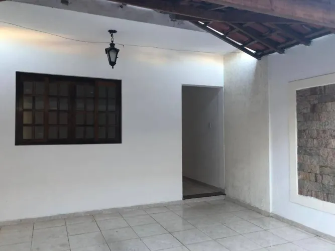 Casa com 4 dormitórios para alugar, 282 m² por R$ 2.556,60/mês - Vila Santos - Caçapava/SP