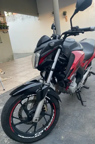 Moto CB twester