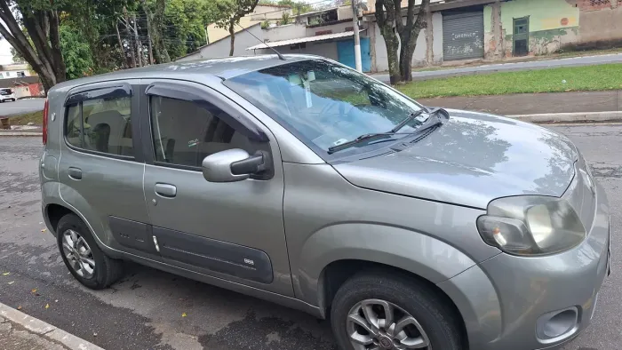 Fiat Uno Vivace Celeb. 1.0 EVO F.flex 8V 5P 2013