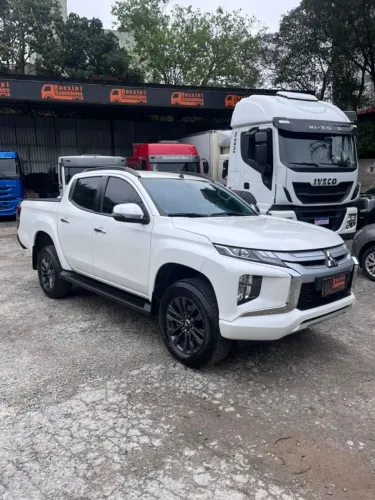 Mitsubishi L200 Triton Sport HPE 2.4 CD Diesel Aut. 2025