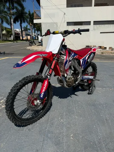 CRF 250r 2011 injetada 