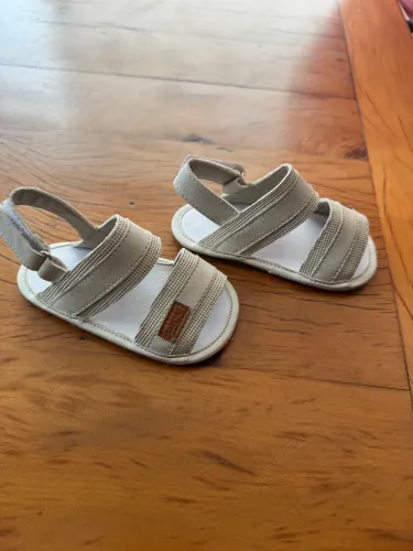 Sandália baby número 20
