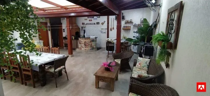 Casa com 3 quartos, 1 suíte e 3 vagas à venda na Vila Mollon IV em Santa Bárbara d'Oeste