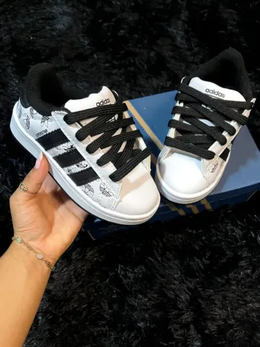 Promoção Tênis Adidas infantil 