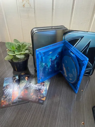 Blu-ray Triplo Os Vingadores - Edição em Lata (Steelbook)