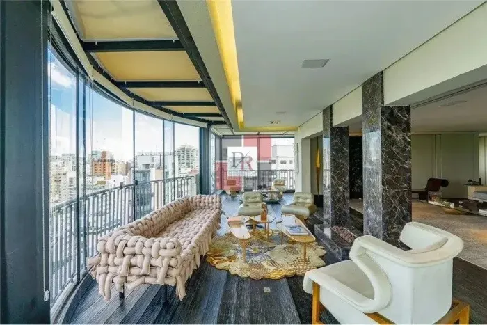 "ExclCobertura de Luxo na Vila Nova Conceição: Viva o Pinnacle da Sofisticação Urbana