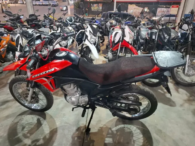Honda bros 2024 160cc shalom veículos 