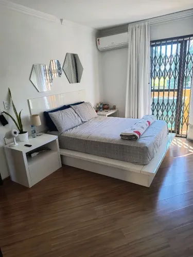 Sobrado Premium: Suíte com Banheira e Cozinha Gourmet (Sem Imobiliária)