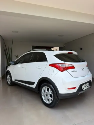 Hyundai HB20X Style 1.6 Flex 16V Aut. 2014