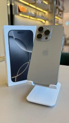 IPHONE 16 PRO 256GB NATURAL SEMINOVO / LOJA FÍSICA